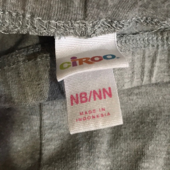 Baby outfits 🤍❤️ 0-3 Months - Picture 5 of 12